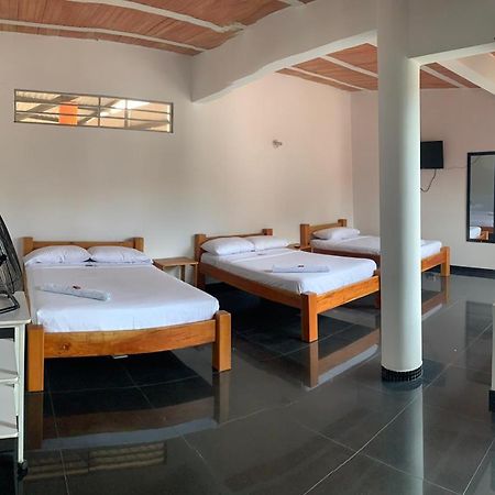 Hotel Bellavista Premium Villeta Bagian luar foto