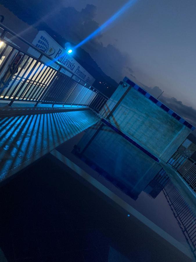 Hotel Bellavista Premium Villeta Bagian luar foto