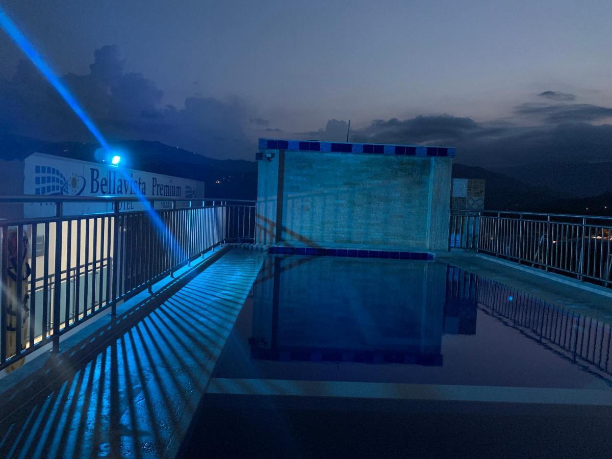 Hotel Bellavista Premium Villeta Bagian luar foto