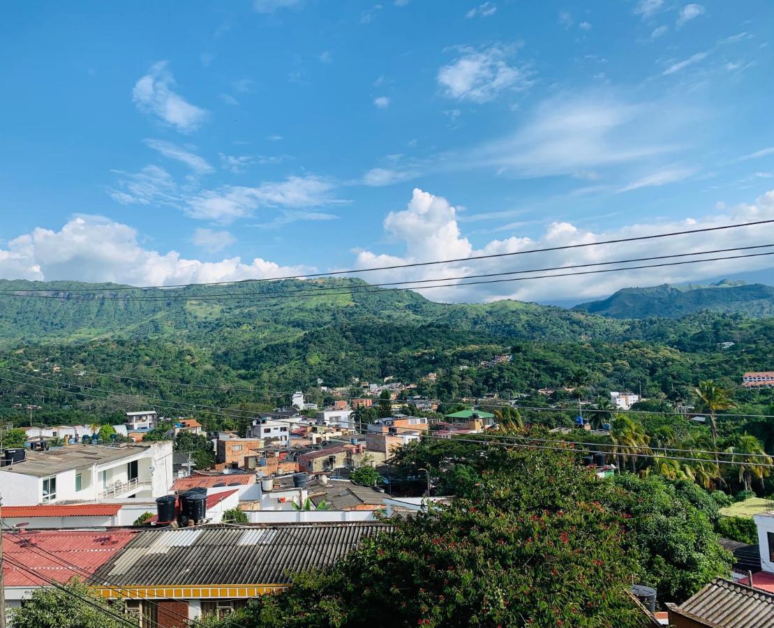 Hotel Bellavista Premium Villeta Bagian luar foto