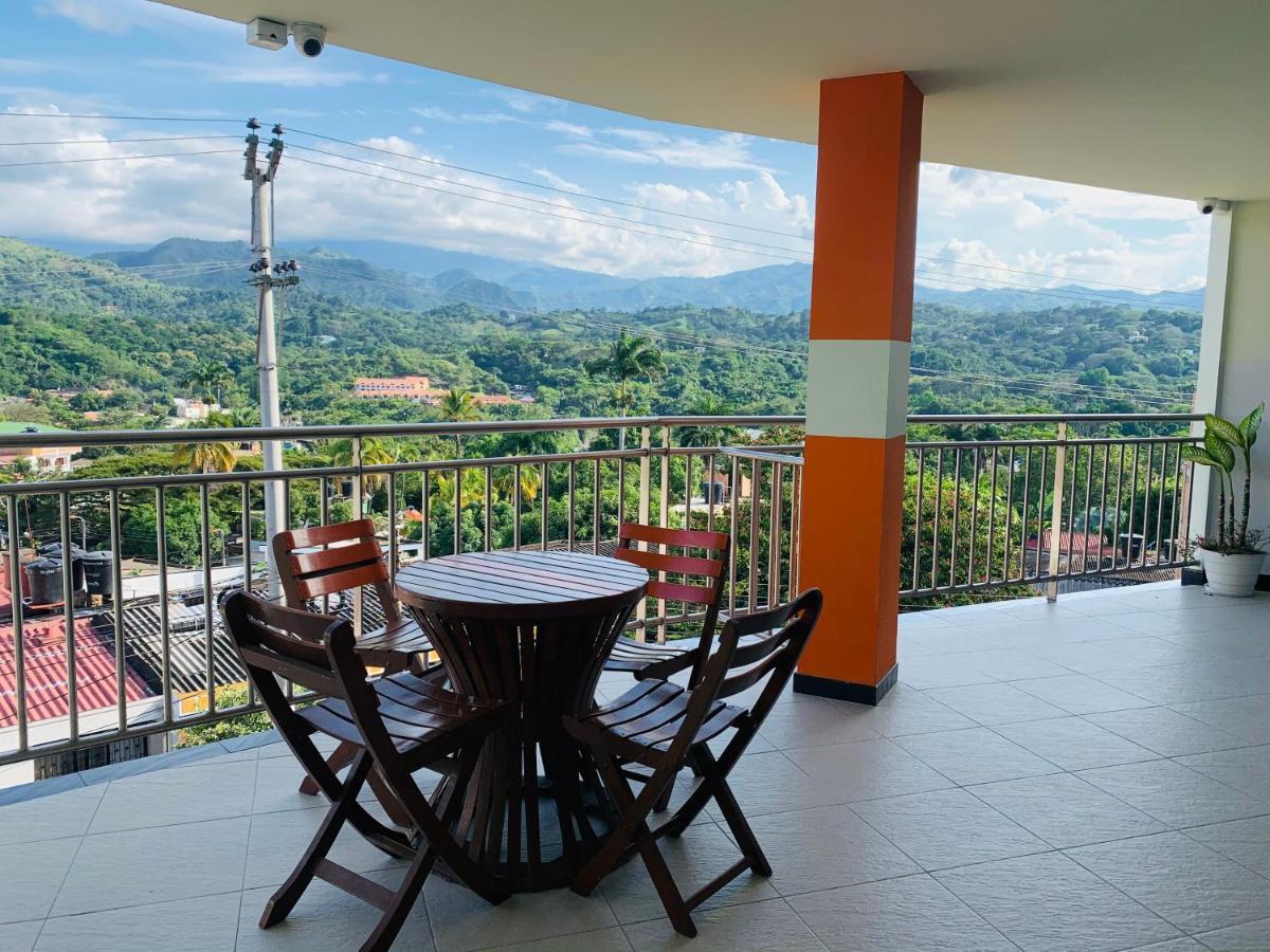 Hotel Bellavista Premium Villeta Bagian luar foto
