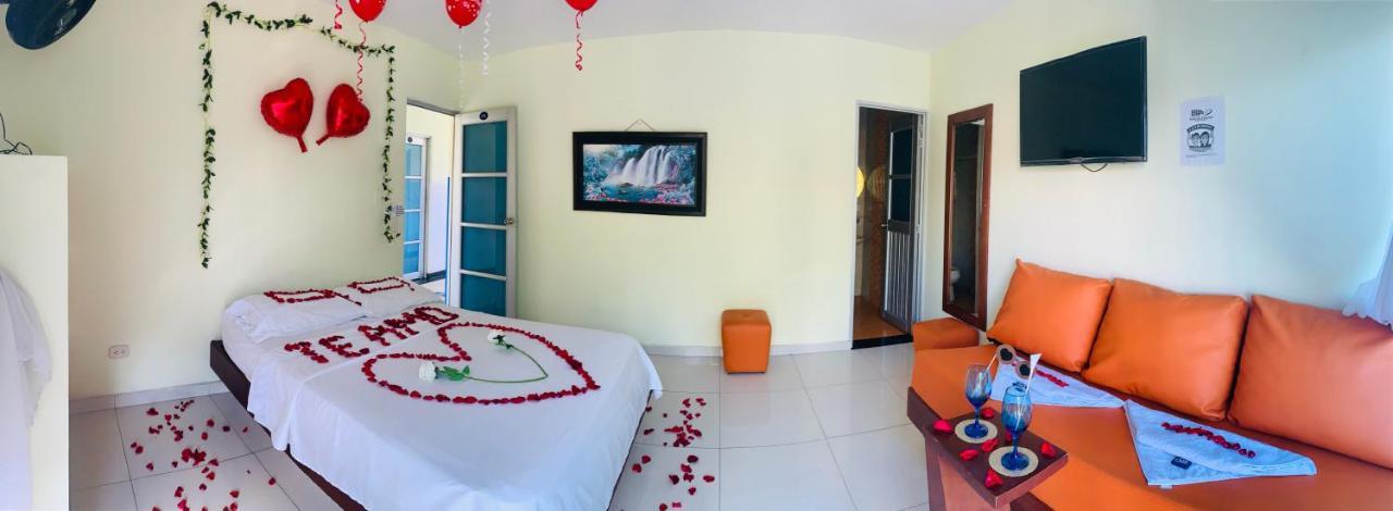 Hotel Bellavista Premium Villeta Bagian luar foto