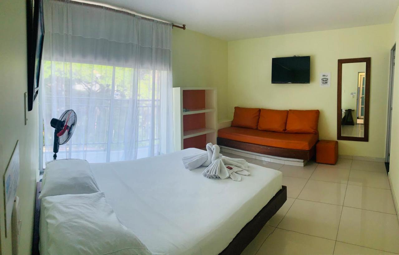 Hotel Bellavista Premium Villeta Bagian luar foto