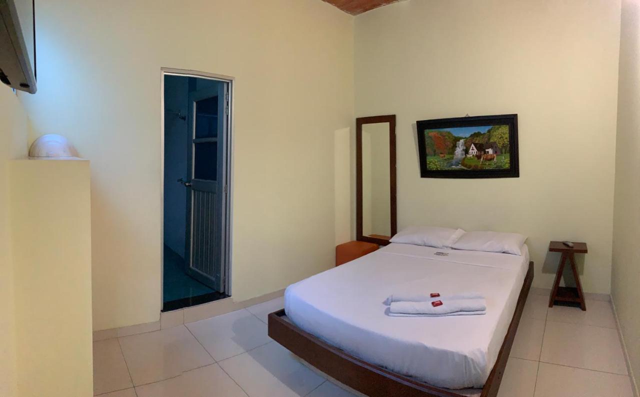 Hotel Bellavista Premium Villeta Bagian luar foto