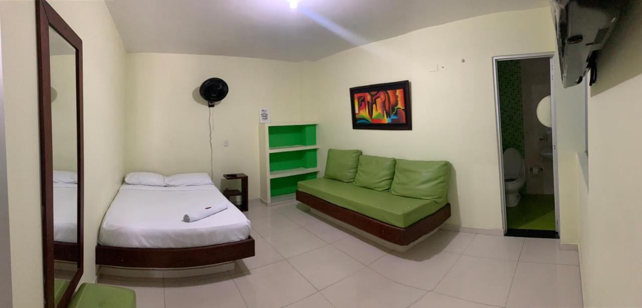 Hotel Bellavista Premium Villeta Bagian luar foto