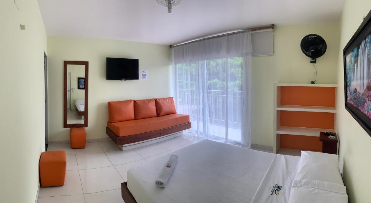 Hotel Bellavista Premium Villeta Bagian luar foto