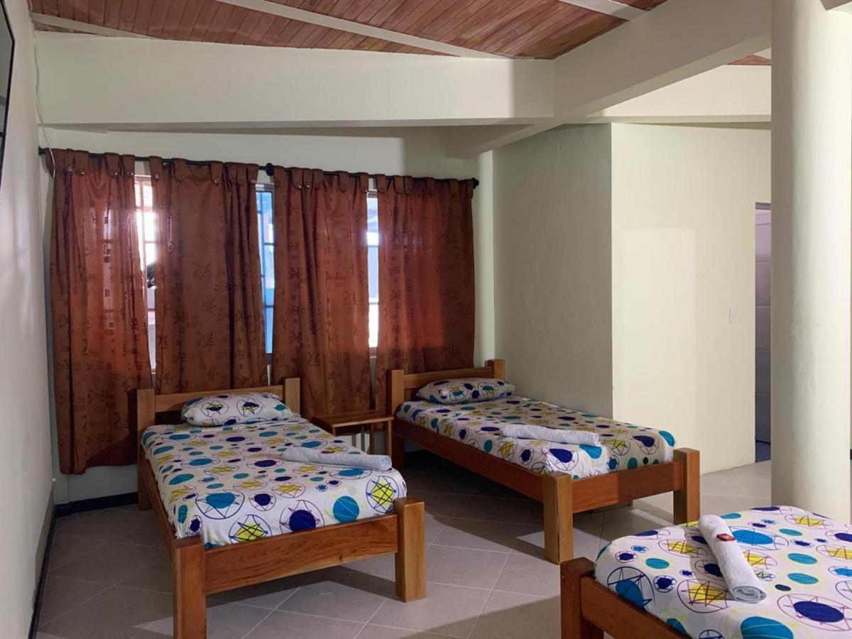 Hotel Bellavista Premium Villeta Bagian luar foto