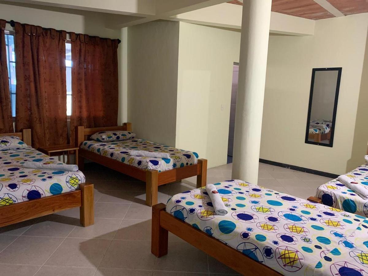 Hotel Bellavista Premium Villeta Bagian luar foto